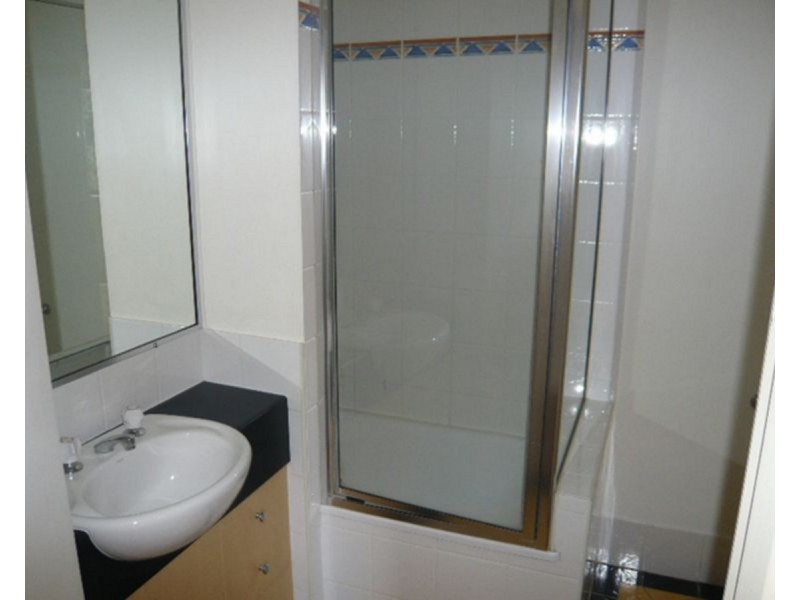 1 Paltarra Street, The Gap QLD 4061