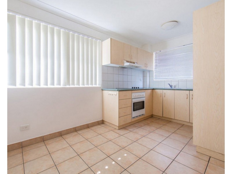1/31 Hall Street, Chermside QLD 4032