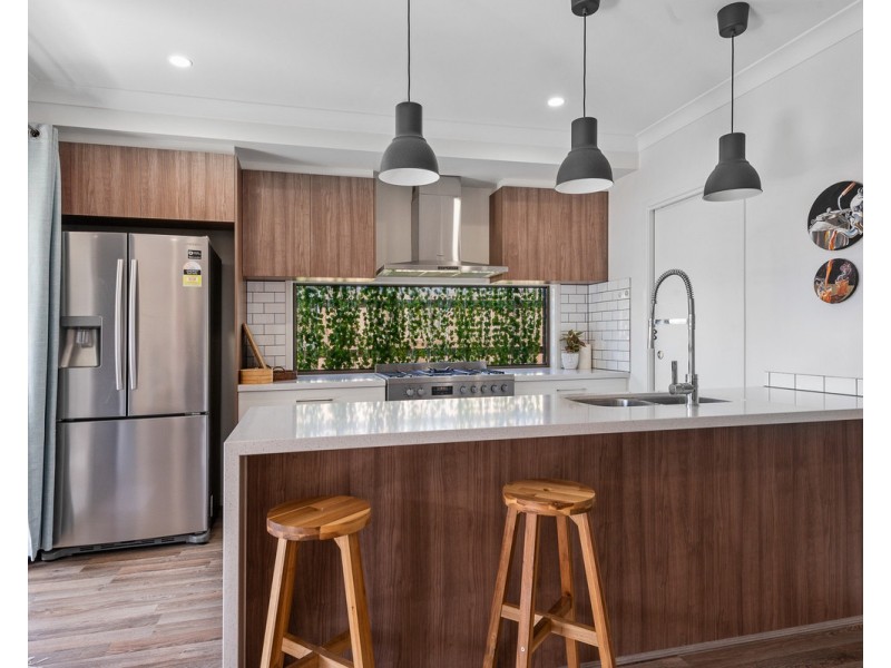 62 Needham Place, Bridgeman Downs QLD 4035