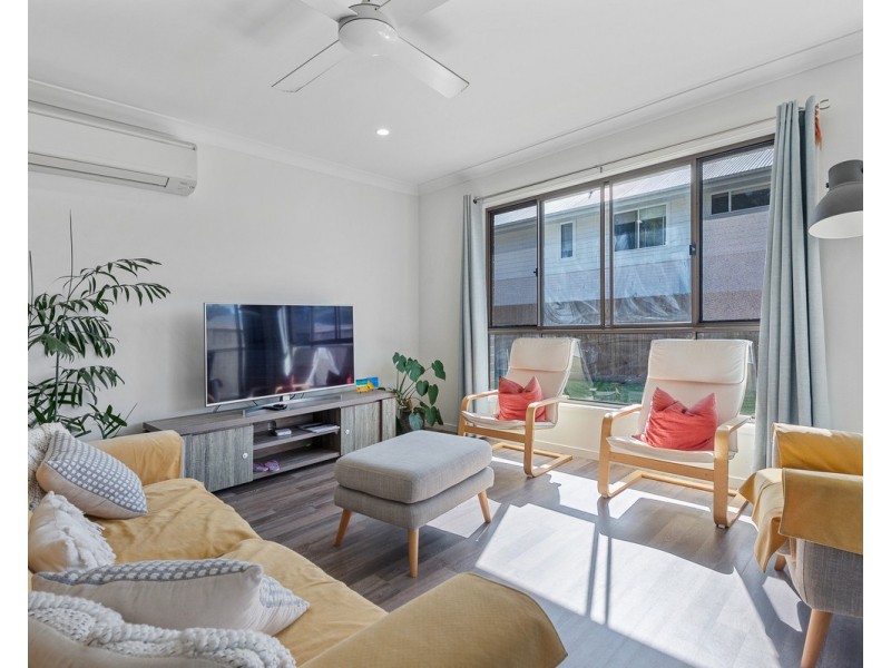 62 Needham Place, Bridgeman Downs QLD 4035