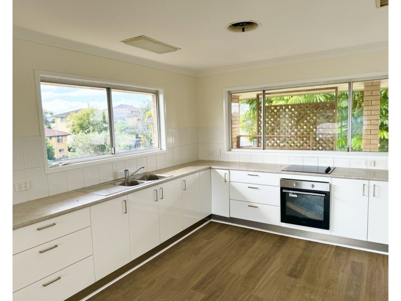 42 Namatjira Street, Everton Park QLD 4053