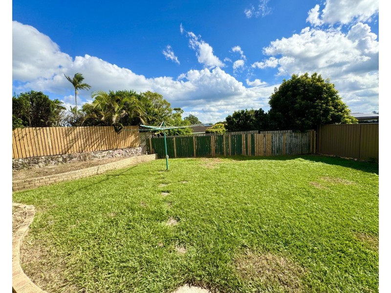 42 Namatjira Street, Everton Park QLD 4053