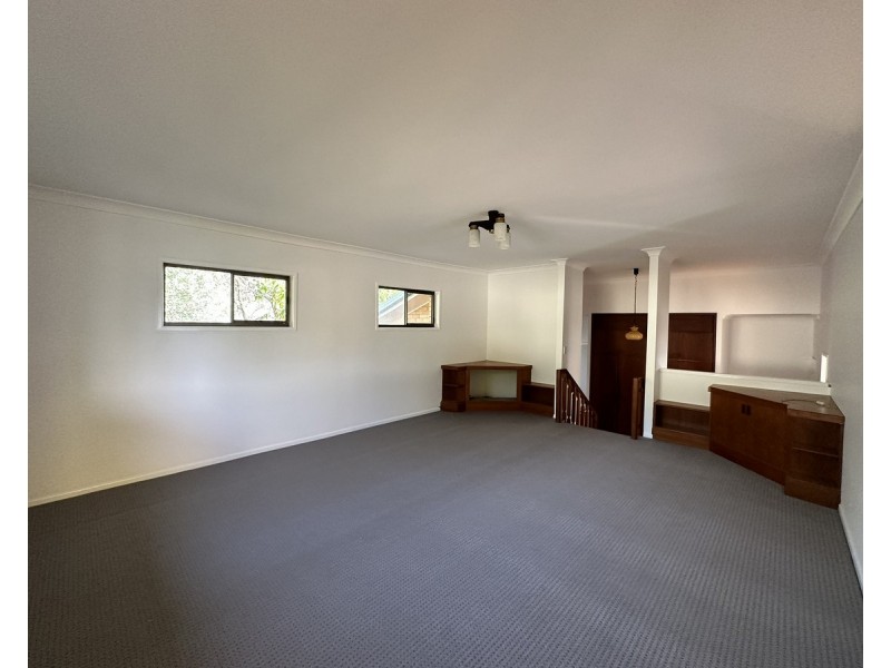 9 Ashley Road, Chermside West QLD 4032
