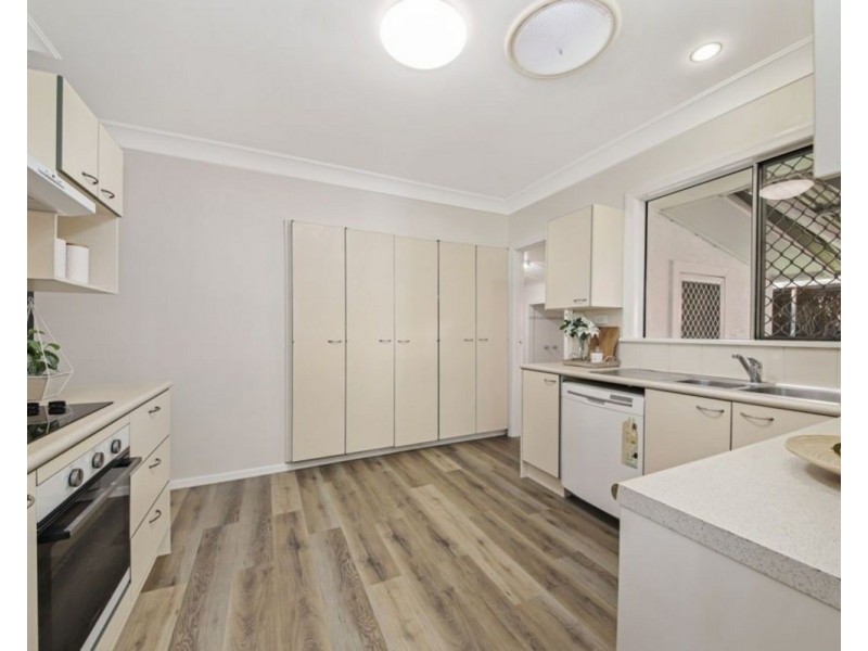 21 Ellerdale Street, Aspley QLD 4034