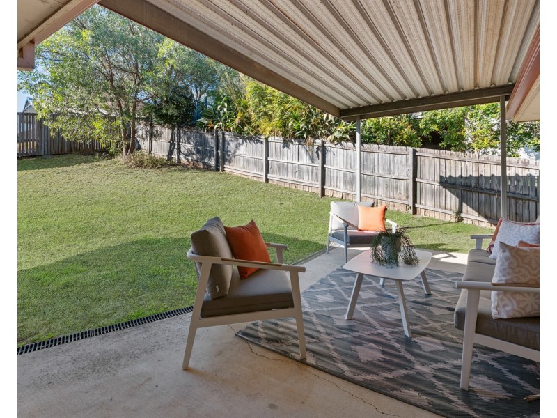 16 Hatia Grove, Ferny Grove QLD 4055