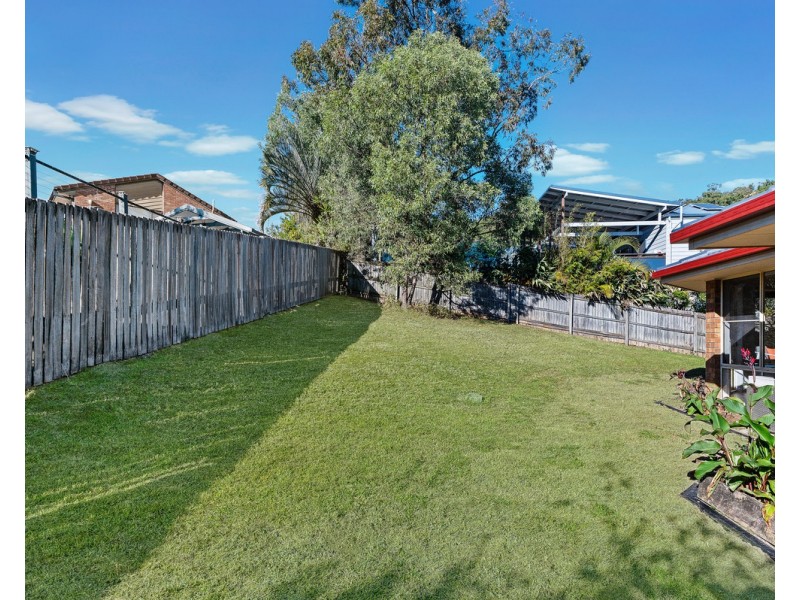 16 Hatia Grove, Ferny Grove QLD 4055