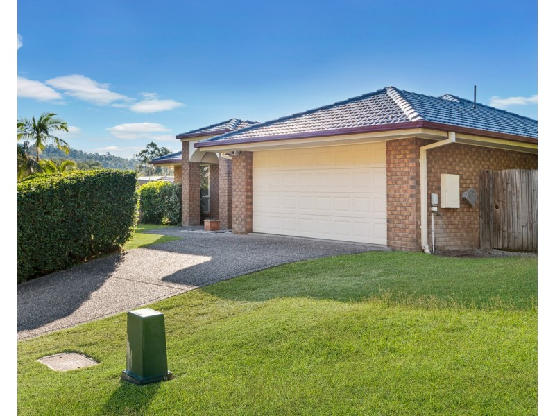 16 Hatia Grove, Ferny Grove QLD 4055