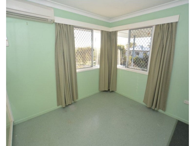 38 Hilltop Avenue, Chermside QLD 4032