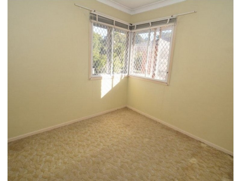 38 Hilltop Avenue, Chermside QLD 4032