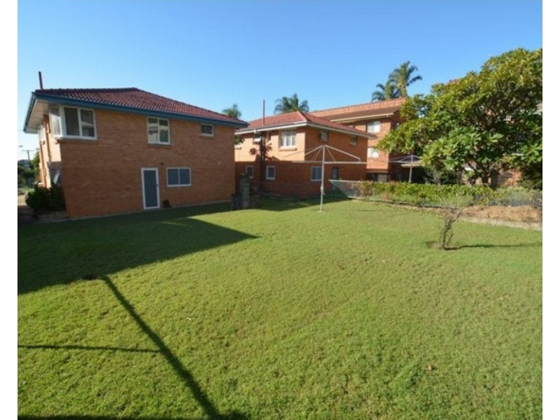 38 Hilltop Avenue, Chermside QLD 4032
