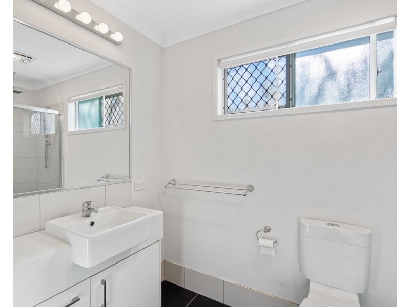 5 Cocoparra Place, Fitzgibbon QLD 4018