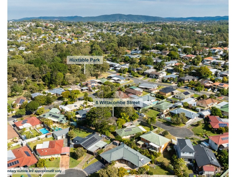 5 Wittacombe Street, Chermside West QLD 4032