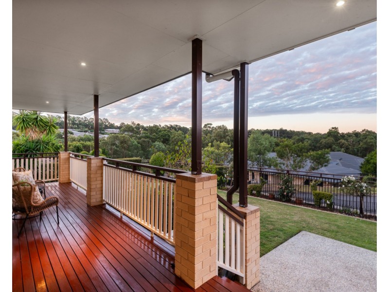 4 Anna Court, Cashmere QLD 4500