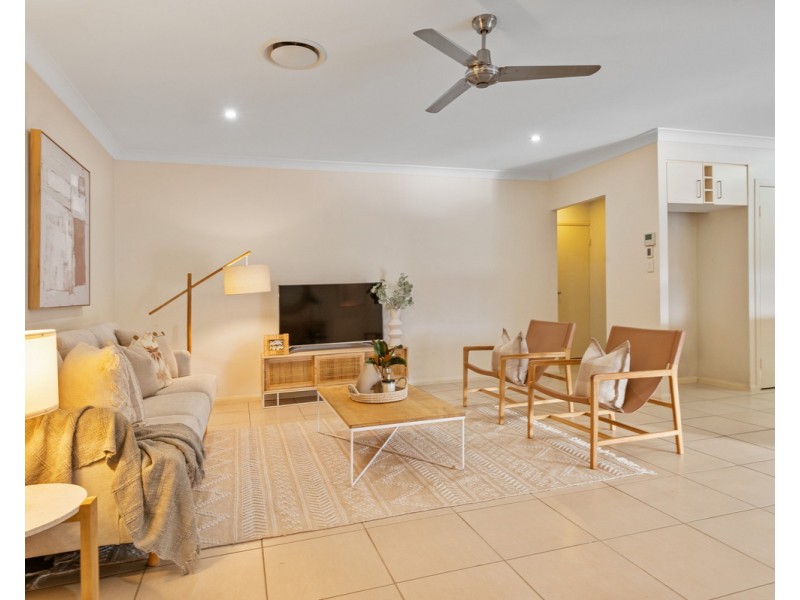 4 Anna Court, Cashmere QLD 4500