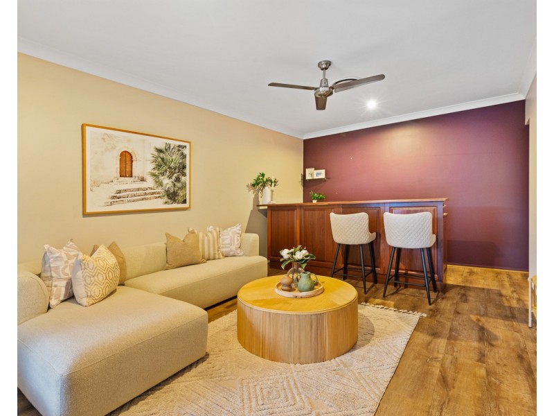 4 Anna Court, Cashmere QLD 4500