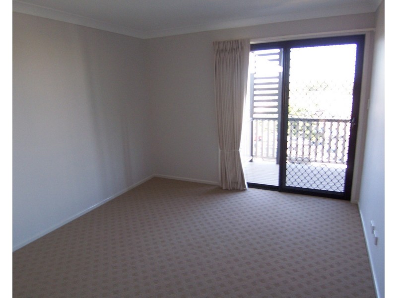 2/203 Gympie Street, Northgate QLD 4013