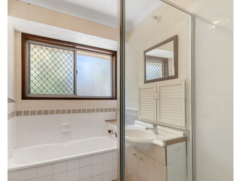 22 Macquarie Drive, Petrie QLD 4502