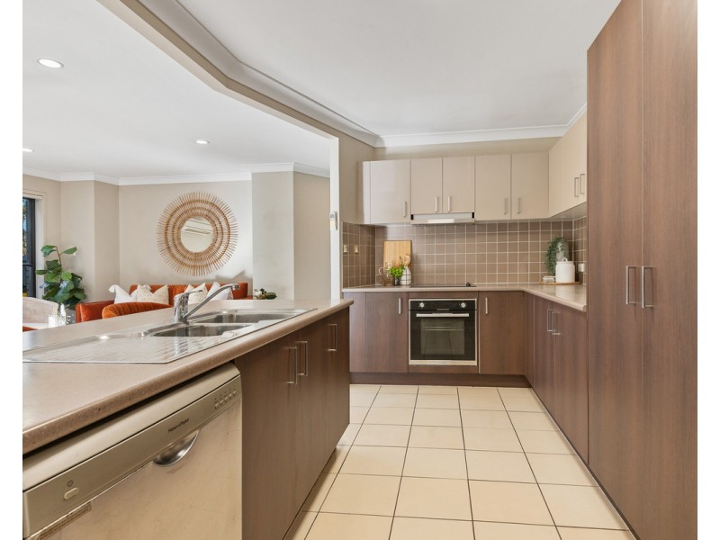 6 Fabian Place, Bracken Ridge QLD 4017