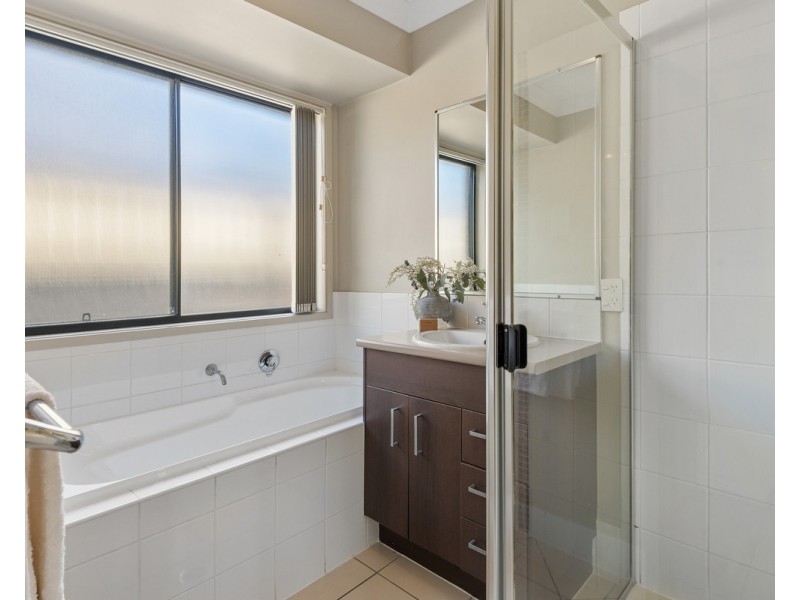 6 Fabian Place, Bracken Ridge QLD 4017