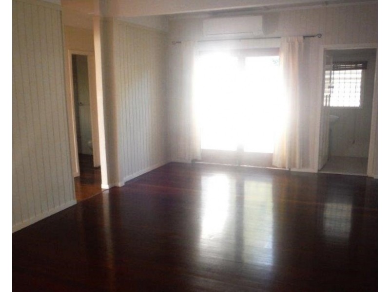 65 Tenth Avenue, Kedron QLD 4031