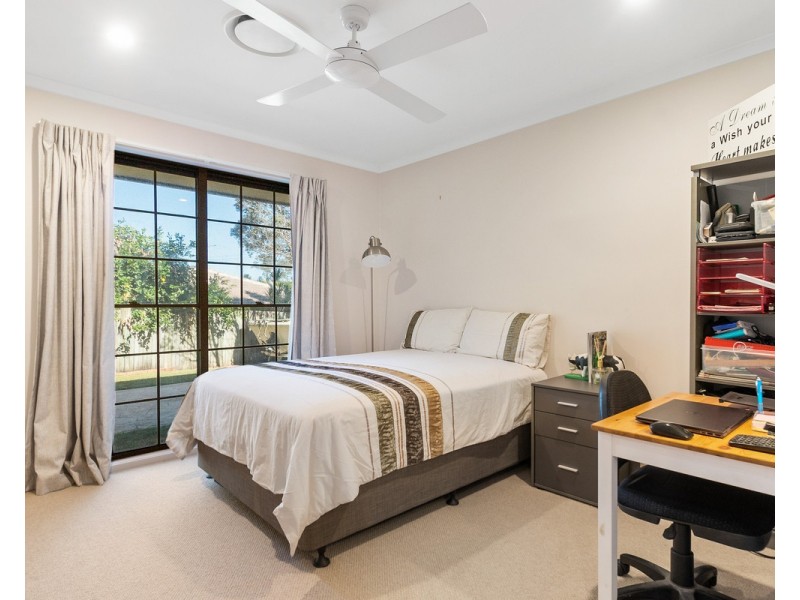 12 Tyrrell Court, Petrie QLD 4502