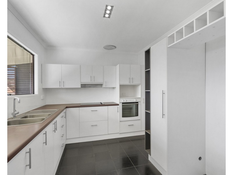 6 Coleridge Street, Stafford Heights QLD 4053