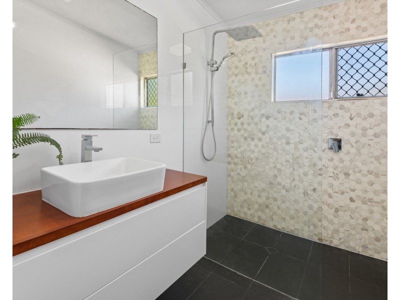 70 Leone Street, Bray Park QLD 4500