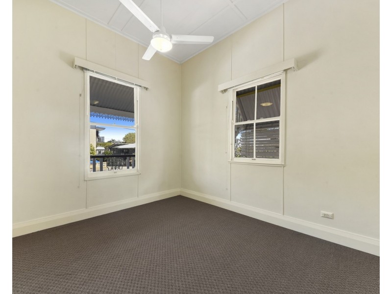 25 Stopford Street, Wooloowin QLD 4030
