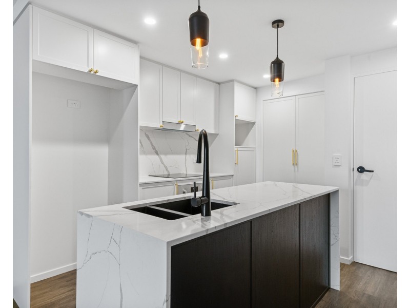 2/21-23 Sparkes Street, Chermside QLD 4032