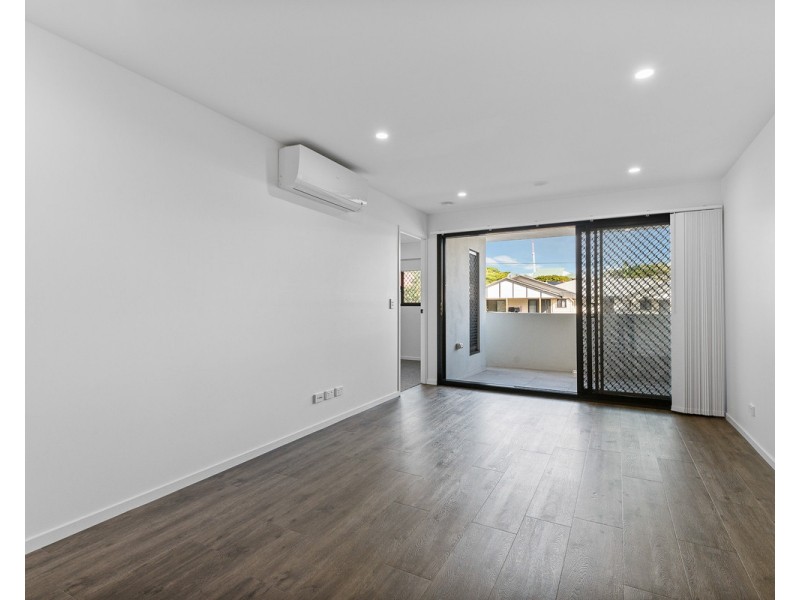 2/21-23 Sparkes Street, Chermside QLD 4032
