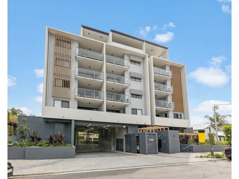 2/21-23 Sparkes Street, Chermside QLD 4032