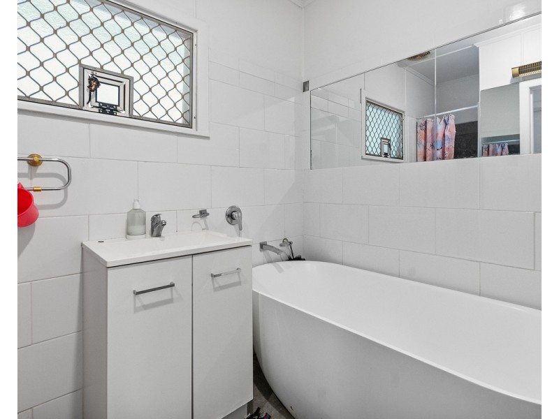 27 Summerfield Street, Aspley QLD 4034