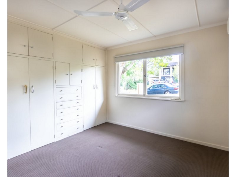 37 Blenheim Street, Chermside West QLD 4032