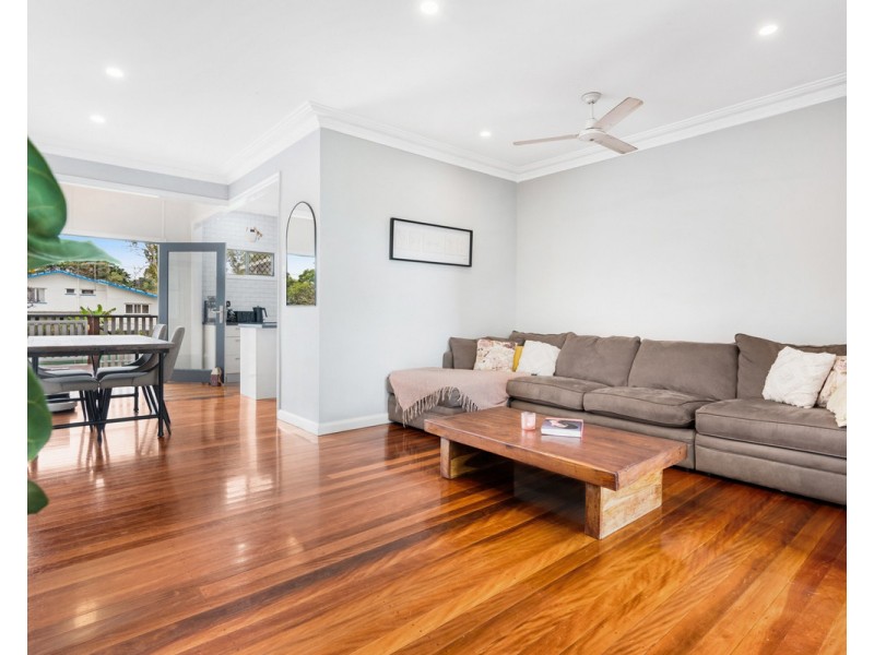 9 Basnett Street, Chermside West QLD 4032