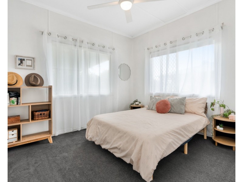 9 Basnett Street, Chermside West QLD 4032