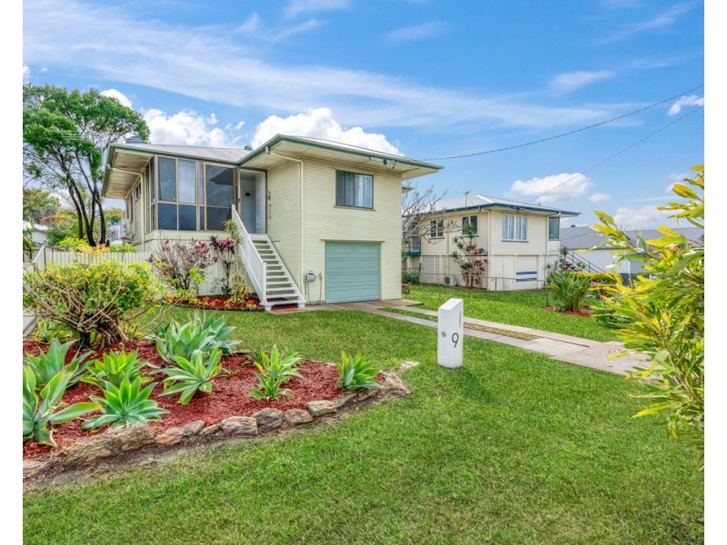 9 Basnett Street, Chermside West QLD 4032