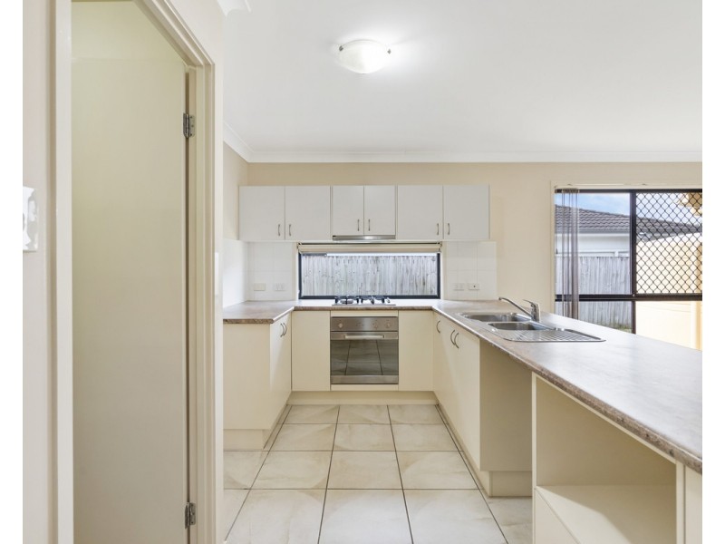 77 Cowie Road, Carseldine QLD 4034