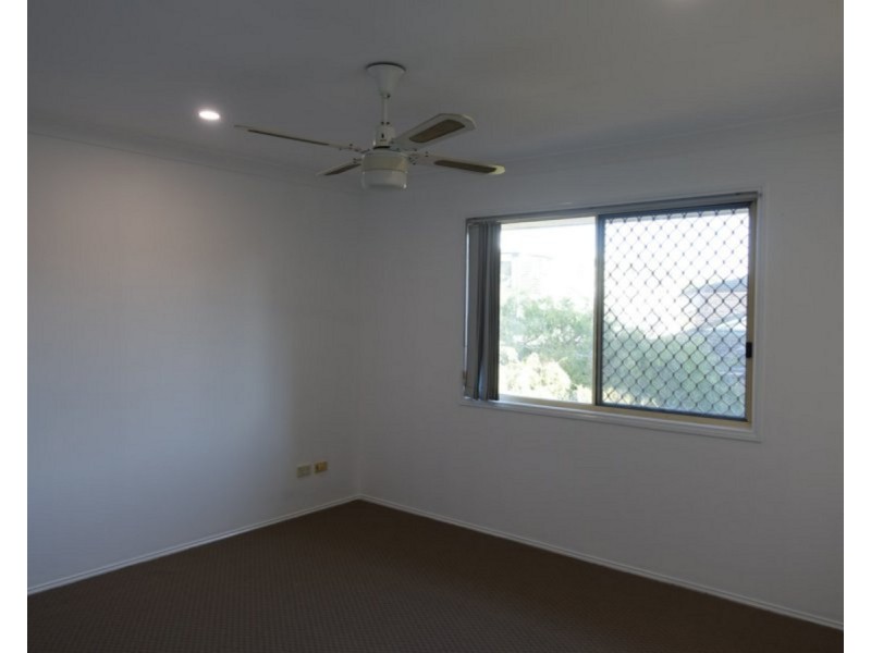 8/23 Latham Street, Chermside QLD 4032