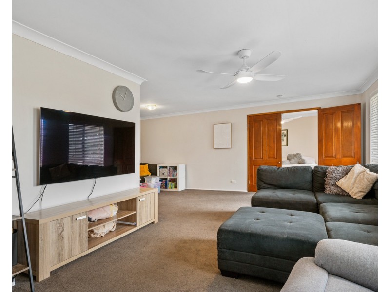 15 Toulouse Avenue, Petrie QLD 4502