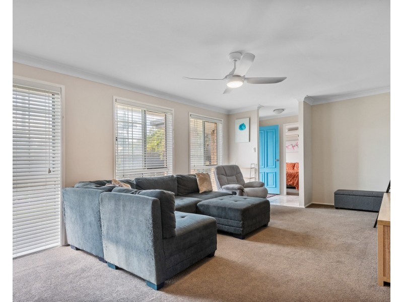 15 Toulouse Avenue, Petrie QLD 4502