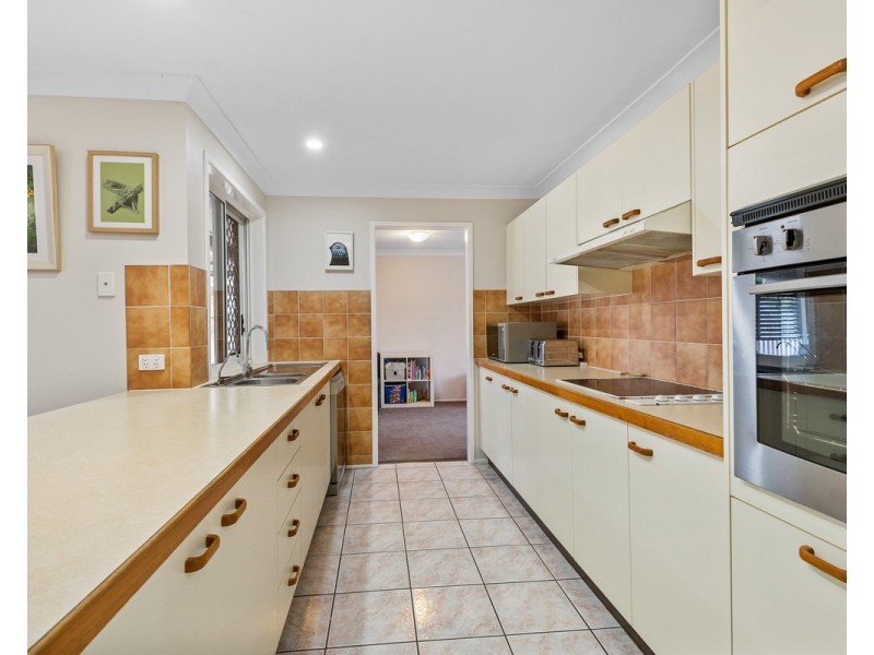 15 Toulouse Avenue, Petrie QLD 4502