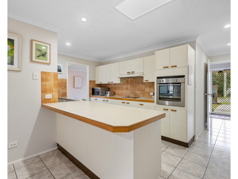 15 Toulouse Avenue, Petrie QLD 4502
