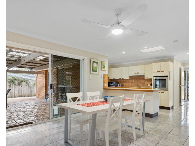 15 Toulouse Avenue, Petrie QLD 4502