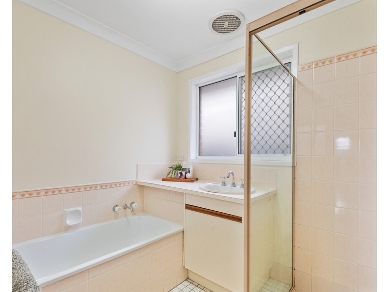 15 Toulouse Avenue, Petrie QLD 4502