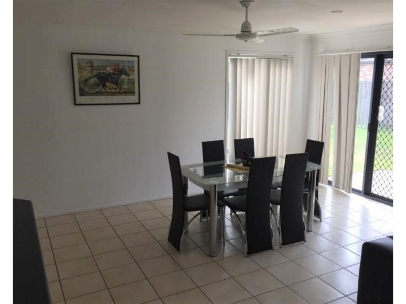 40 Village Way, Bracken Ridge QLD 4017