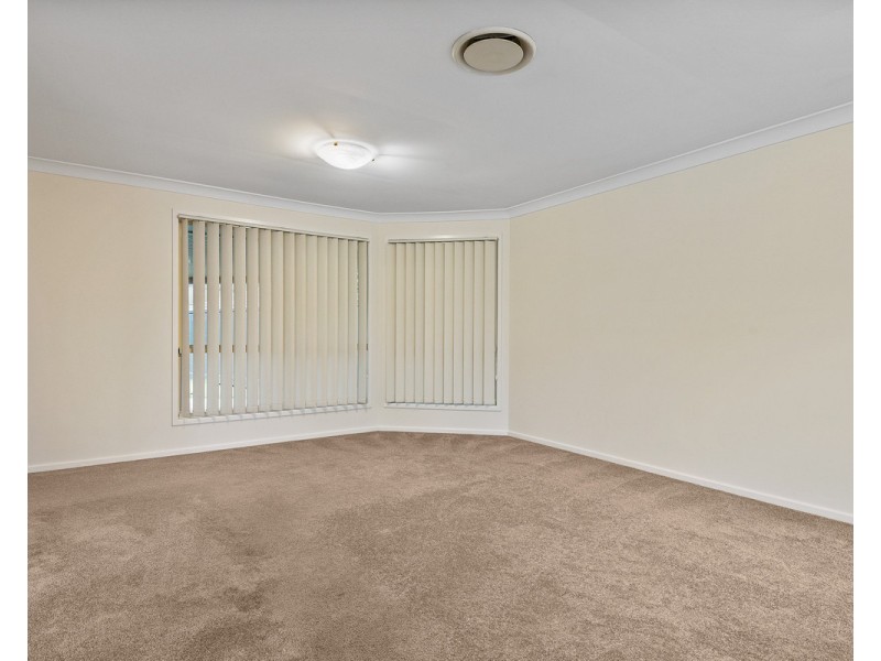 33 Charolais Crescent, Upper Kedron QLD 4055