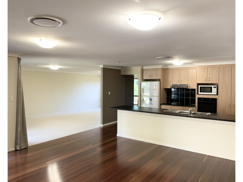 14 Cheviot Street, North Lakes QLD 4509