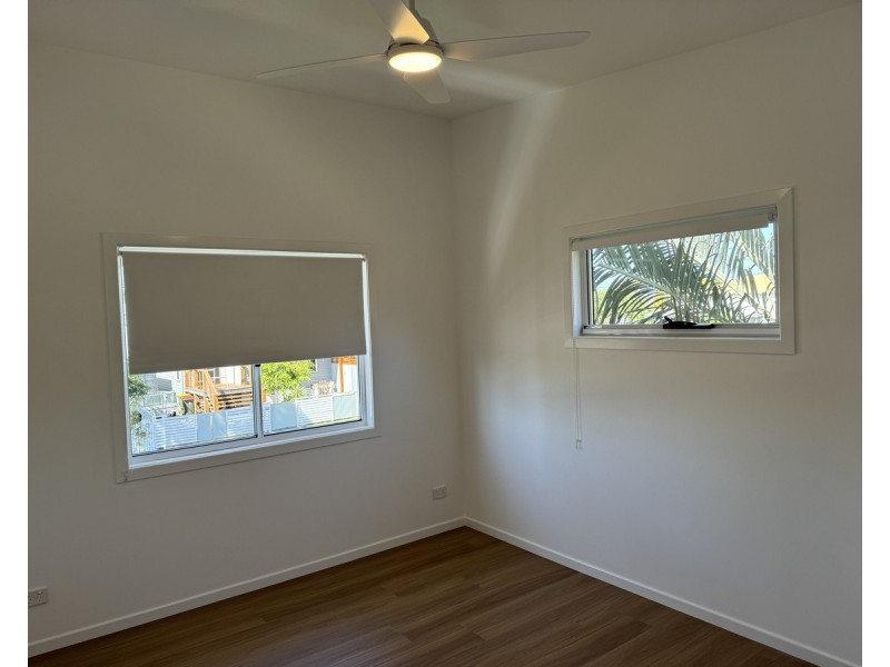 11 Clayton Street, Sandgate QLD 4017