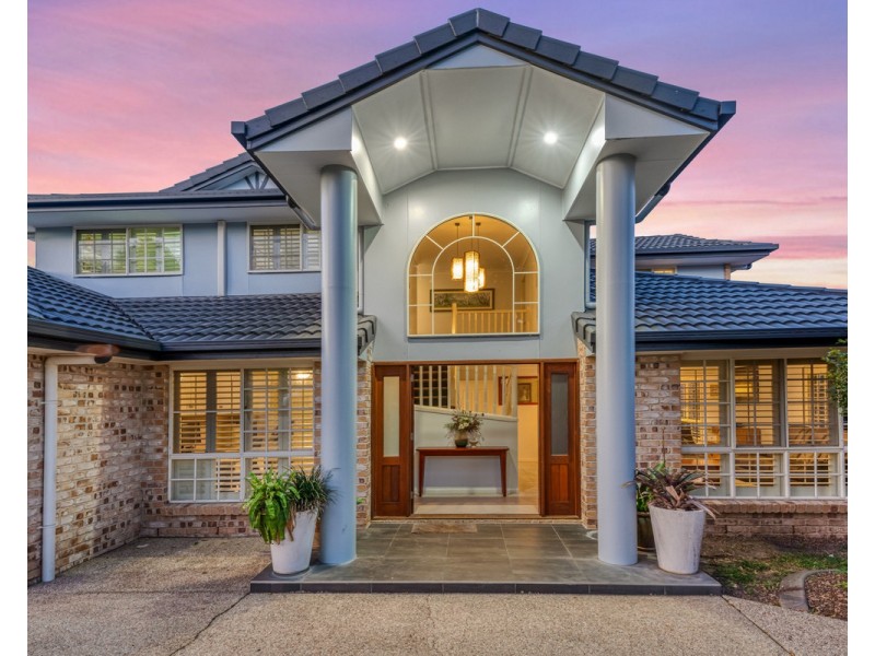 15 Voyager Circuit, Bridgeman Downs QLD 4035