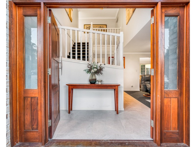 15 Voyager Circuit, Bridgeman Downs QLD 4035